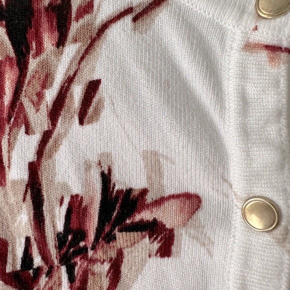 White House Black Market white floral pattern cardigan Size XS - Picture 8 of 9